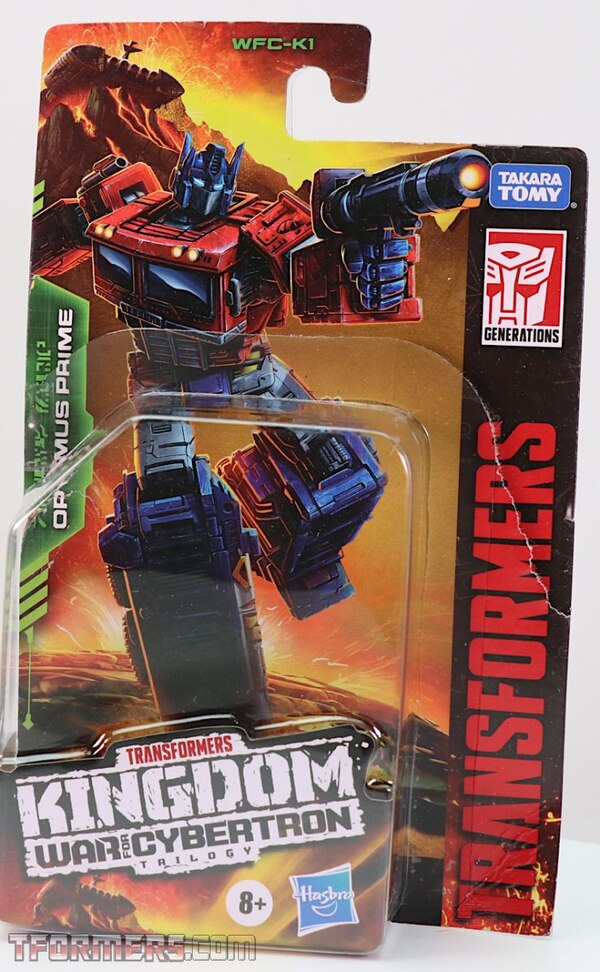 Transformers Kingdom Optimus Prime Core Class  (19 of 28)